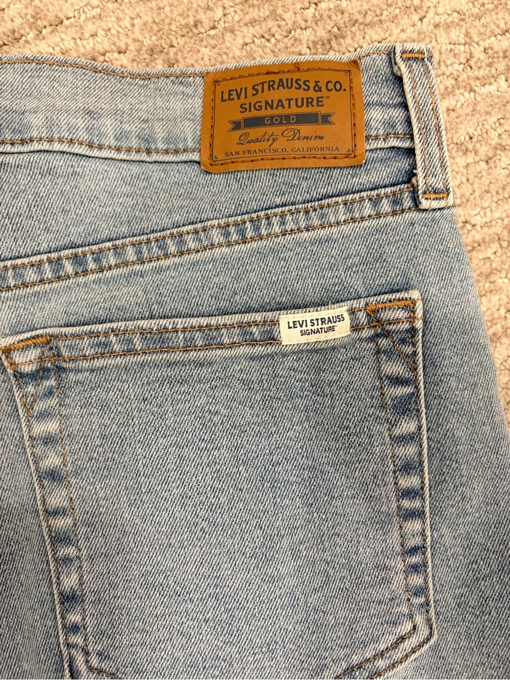 Levi Strauss Signature Gold Heritage Bermuda Denim Shorts Light Wash Raw Hem - Picture 5 of 10